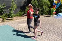 Родинне свято до Дня матері "Тепло твоїх долонь" Родинне свято до Дня матері "Тепло твоїх долонь"