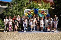 Родинне свято до Дня матері "Тепло твоїх долонь" Родинне свято до Дня матері "Тепло твоїх долонь"